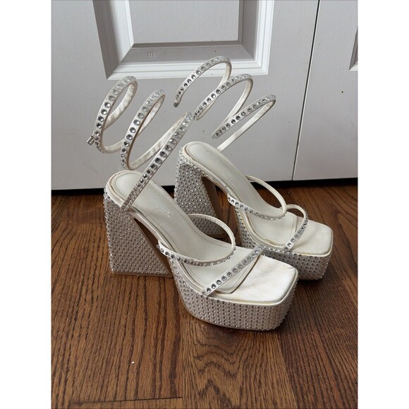 Cape Robbin Thankful Rhinestone Wrap Up Platform Sandals size 6 - Picture 1 of 6
